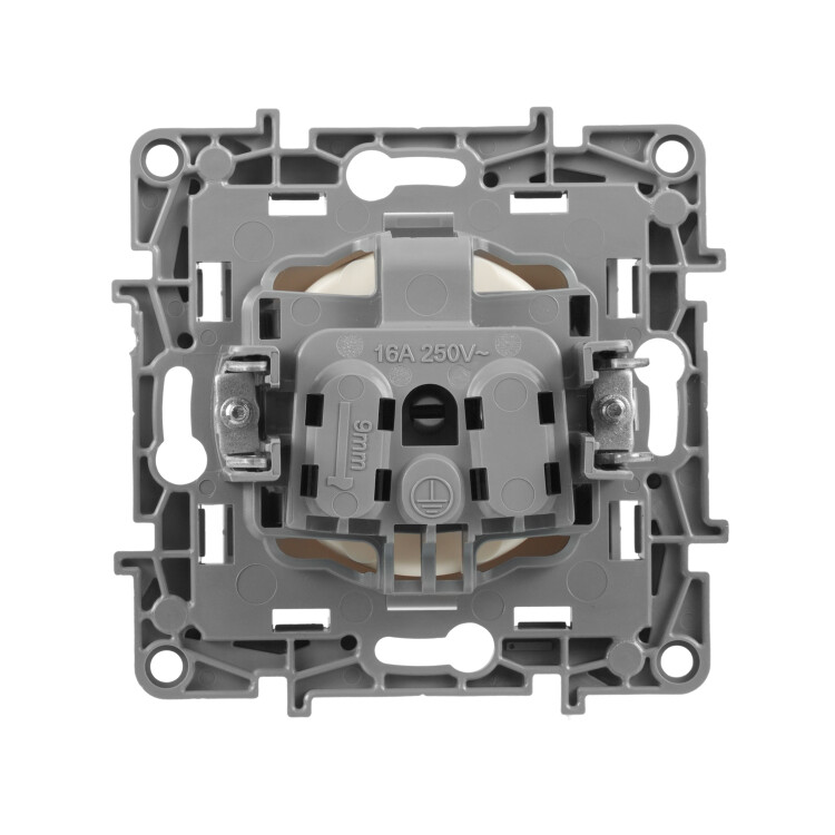 Розетка 1-я (мех. с накл.) С/У без з/к (2P) 16А слон. кость, винт. Etika